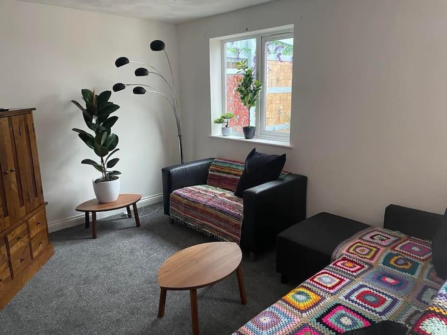 Cosy Bungalow In A Handy Location Market Harborough Ngoại thất bức ảnh